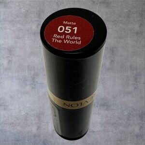 Revlon Lipstick 0.15oz Red Rules The World 051 New Sealed Matte Super‎ Lustrous